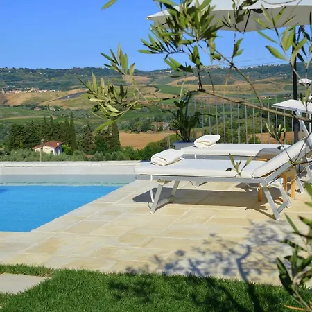 Casa Magnolia شقة Terricciola